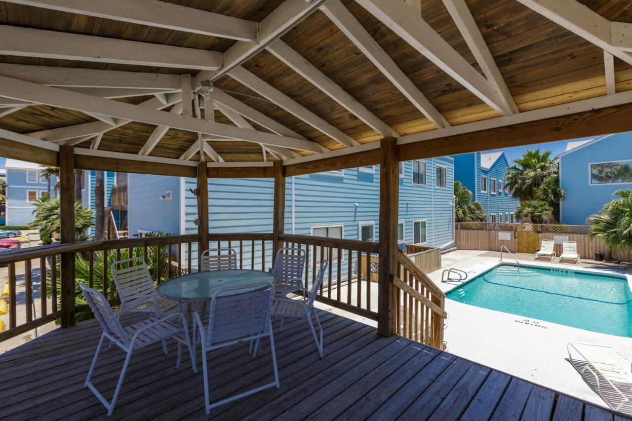 Corpus Christi-Padre Island Condo Is Walking Distance To Beach By Mustang Island, Sleeps Four, 2025 Traveler Award, Winter Rates Kültér fotó